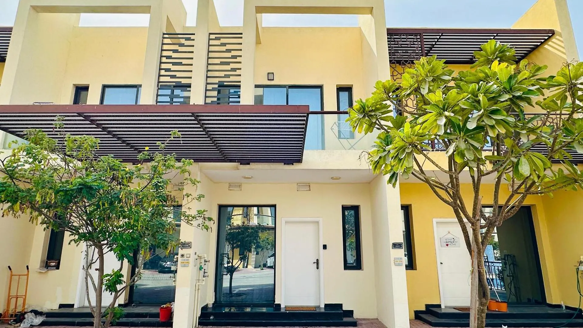 Spacious 3Br Townhouse Villa Dubai